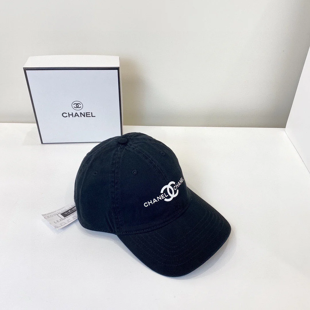 Классическая бейсболка Chanel