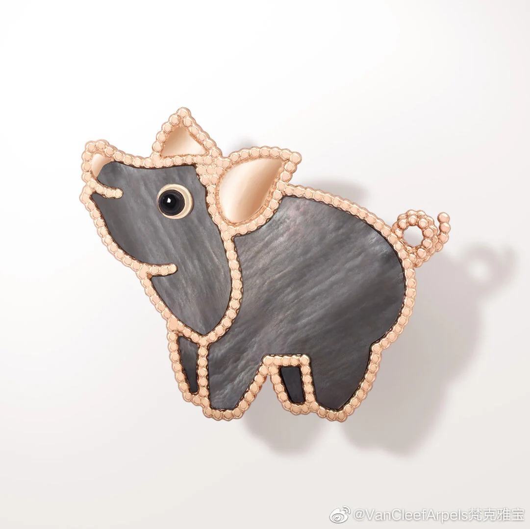 Van der V - Брошь 016