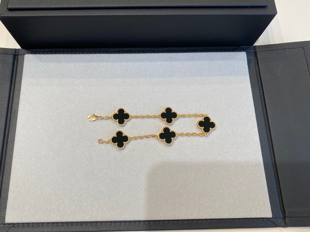 Браслет VCA - 31