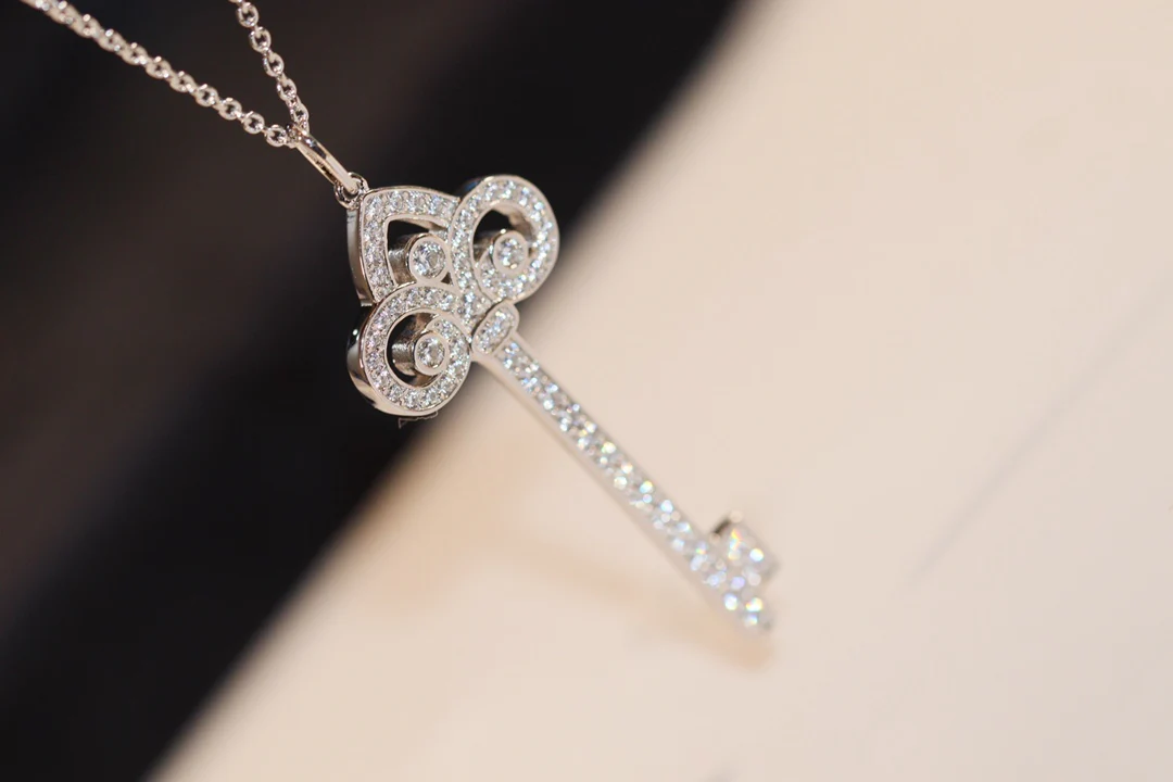 Колье Tiffany 079