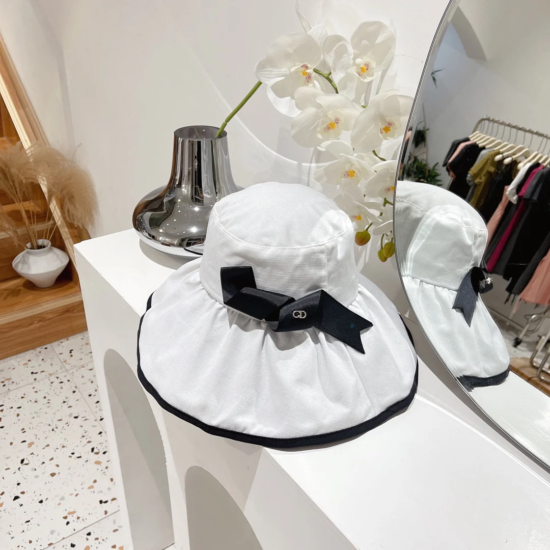 Dior - Черная виниловая широкополая солнцезащитная шляпа - Ткань с защитой от УФ-излучения - 1 шт.