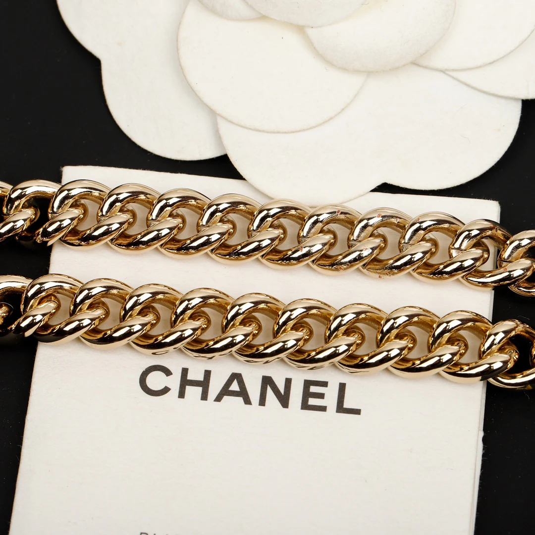 Chanel - Колье 410