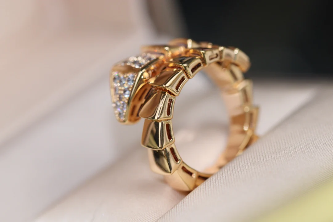 Кольцо Bvlgari - 54