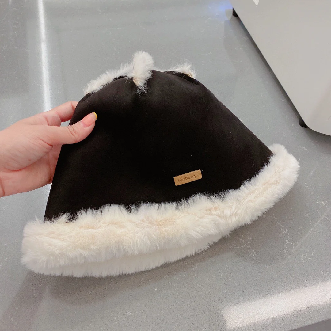 Burberry - Рыбацкая шапка из кроличьего меха