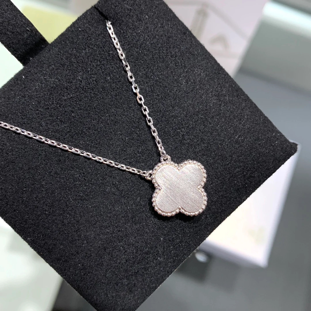 Van Vek - Колье 072