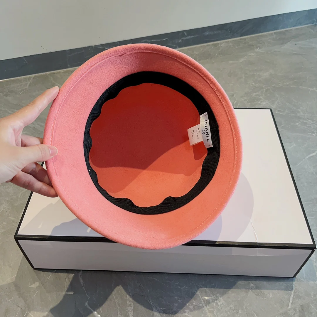 Chanel - Элегантная шерстяная панама неправильной формы - Розовая