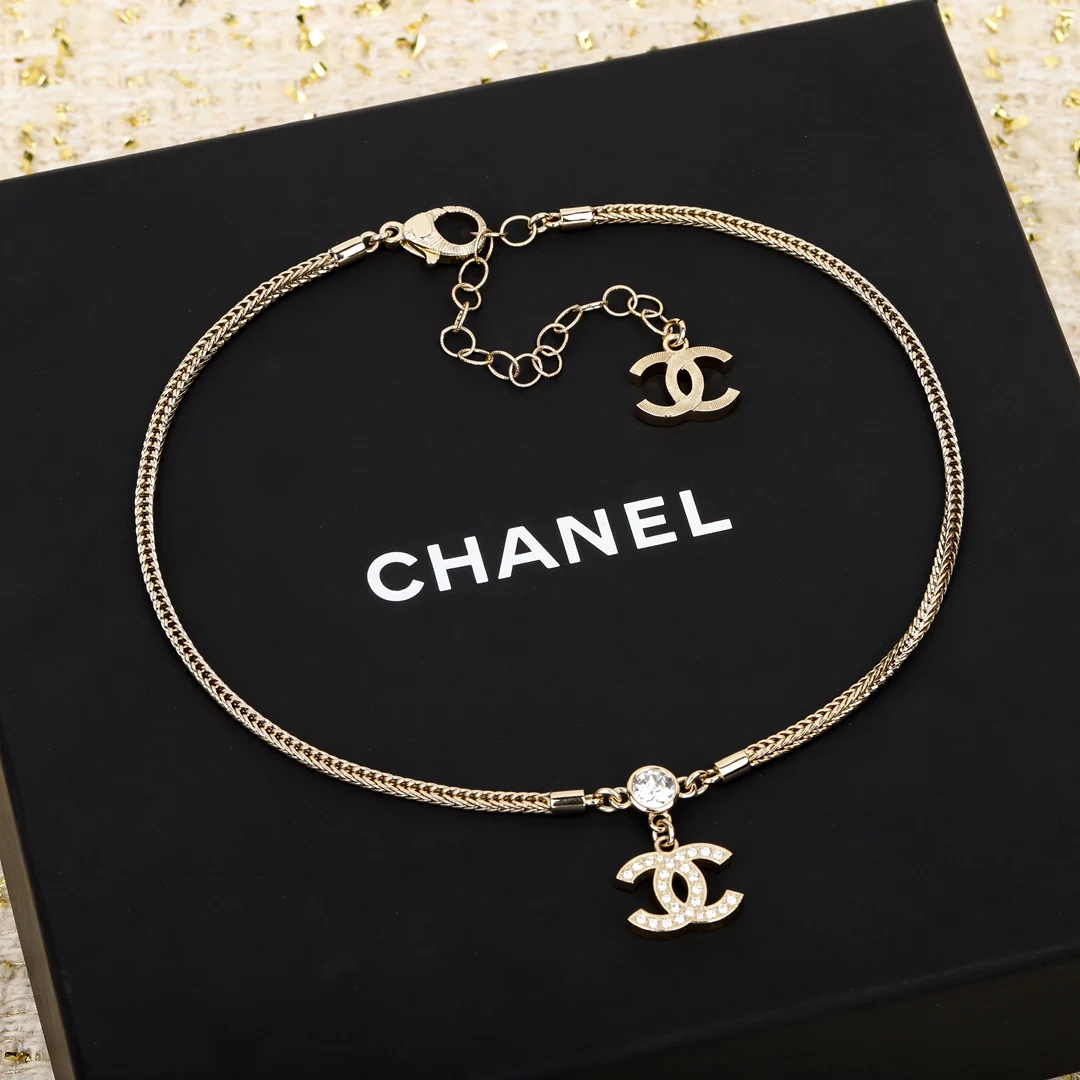 Chanel - Колье 512