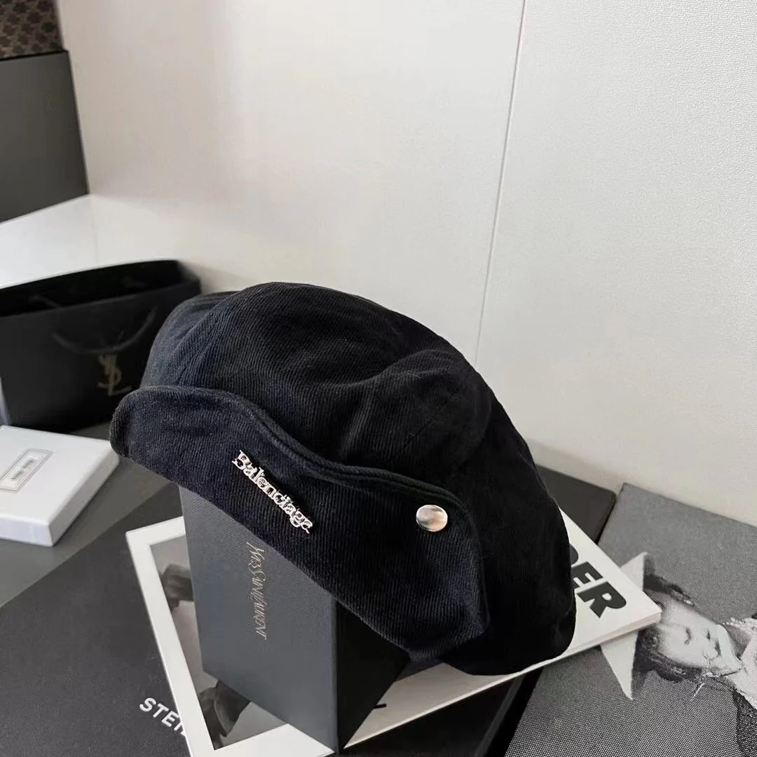 Кепка Balenciaga Cloud Newsboy - Черный