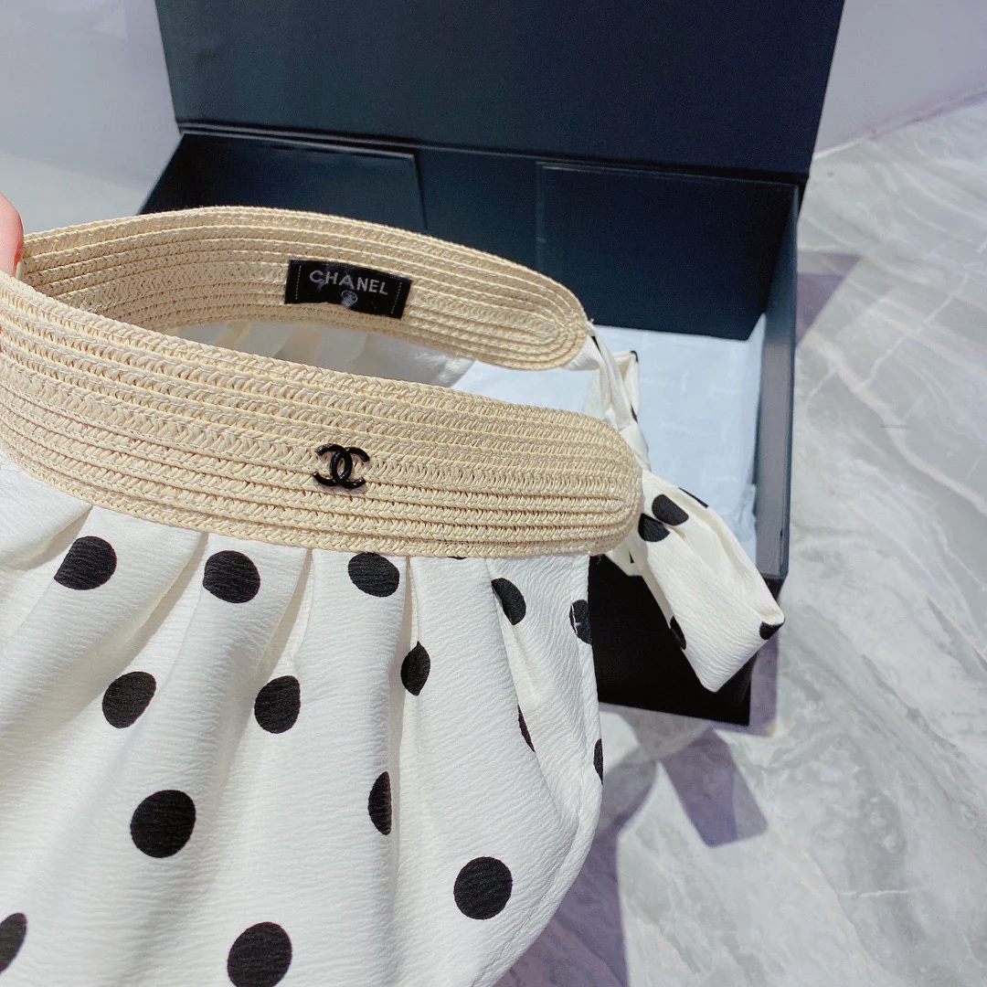 Chanel - Оригинальная соломенная шляпа