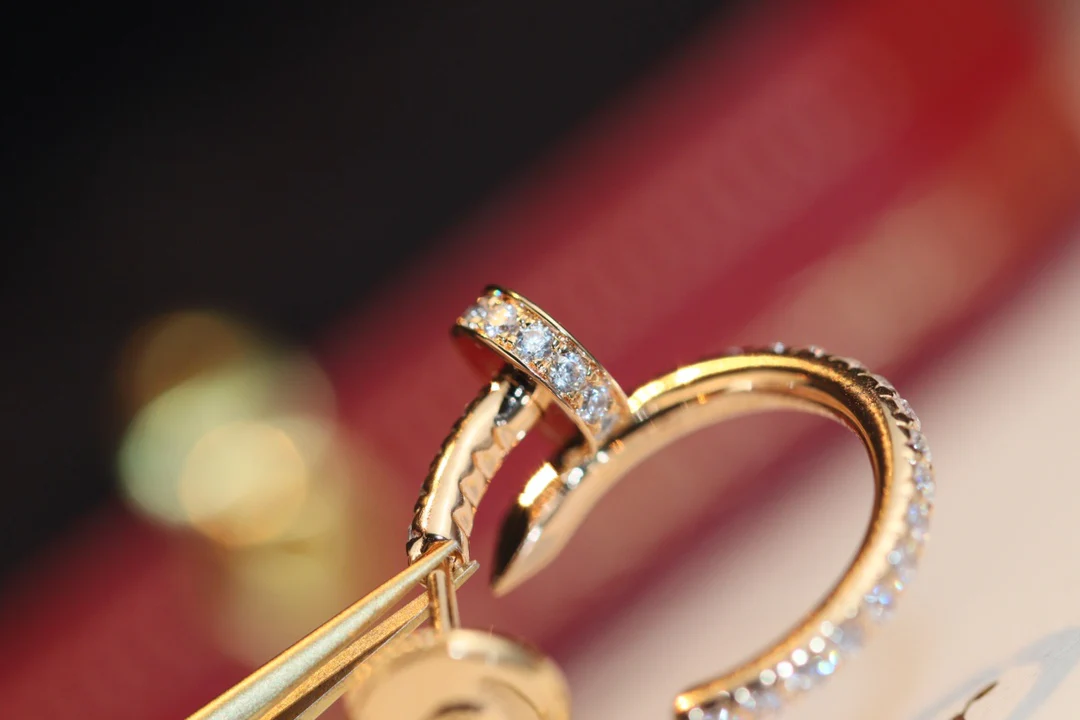 Серьги Cartier 031