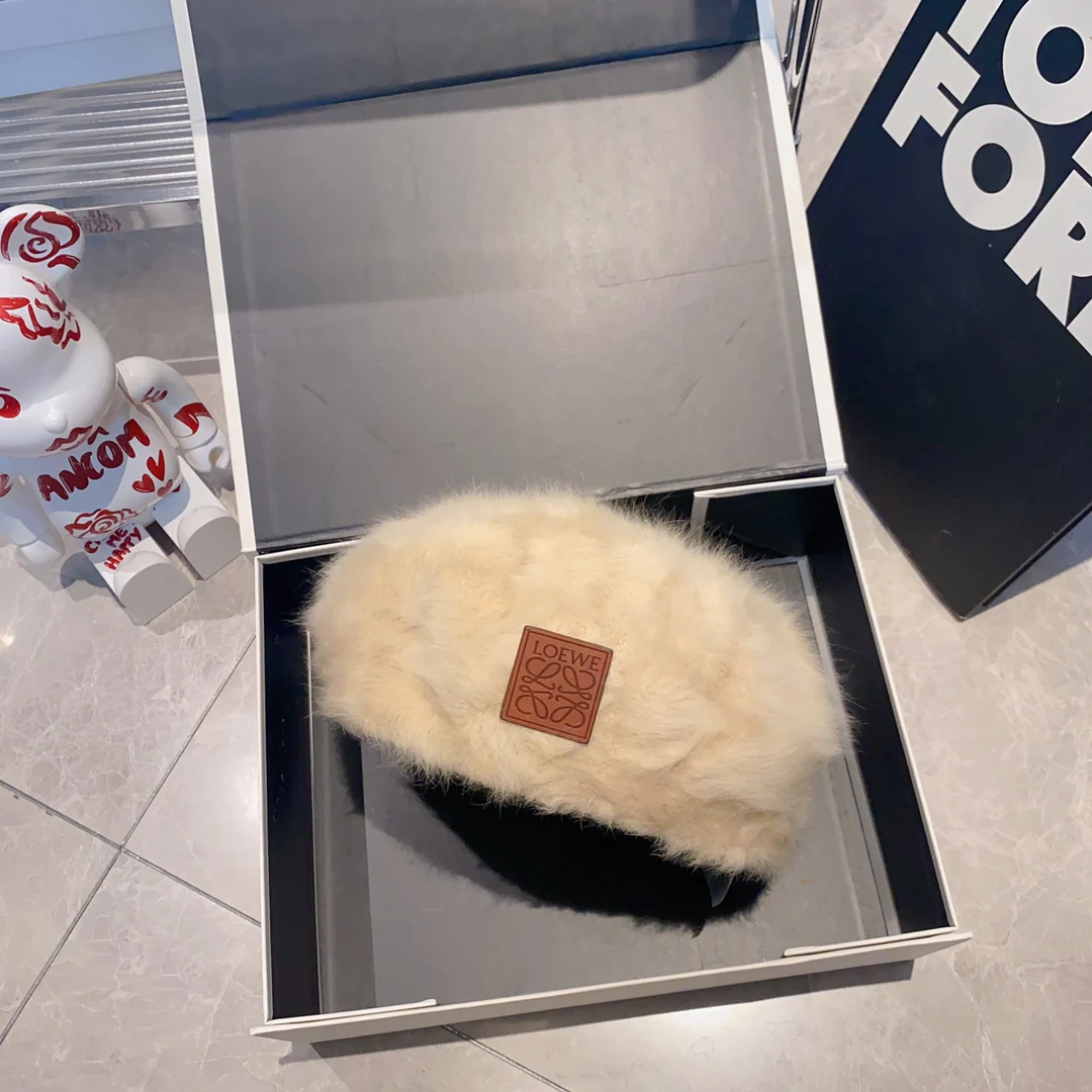 Лолвей - Берет из кроличьей флиса