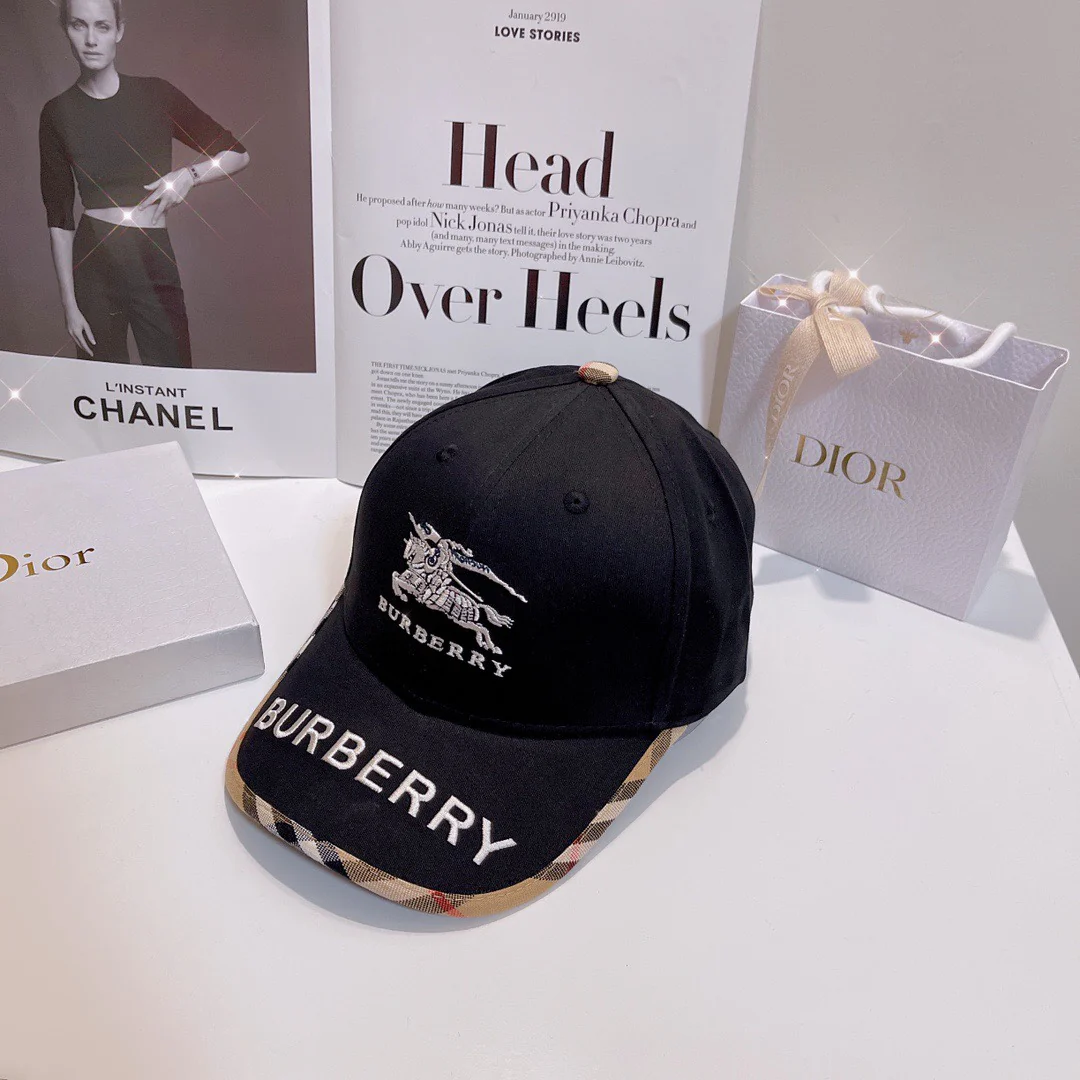 Бейсболка Burberry — черная — унисекс