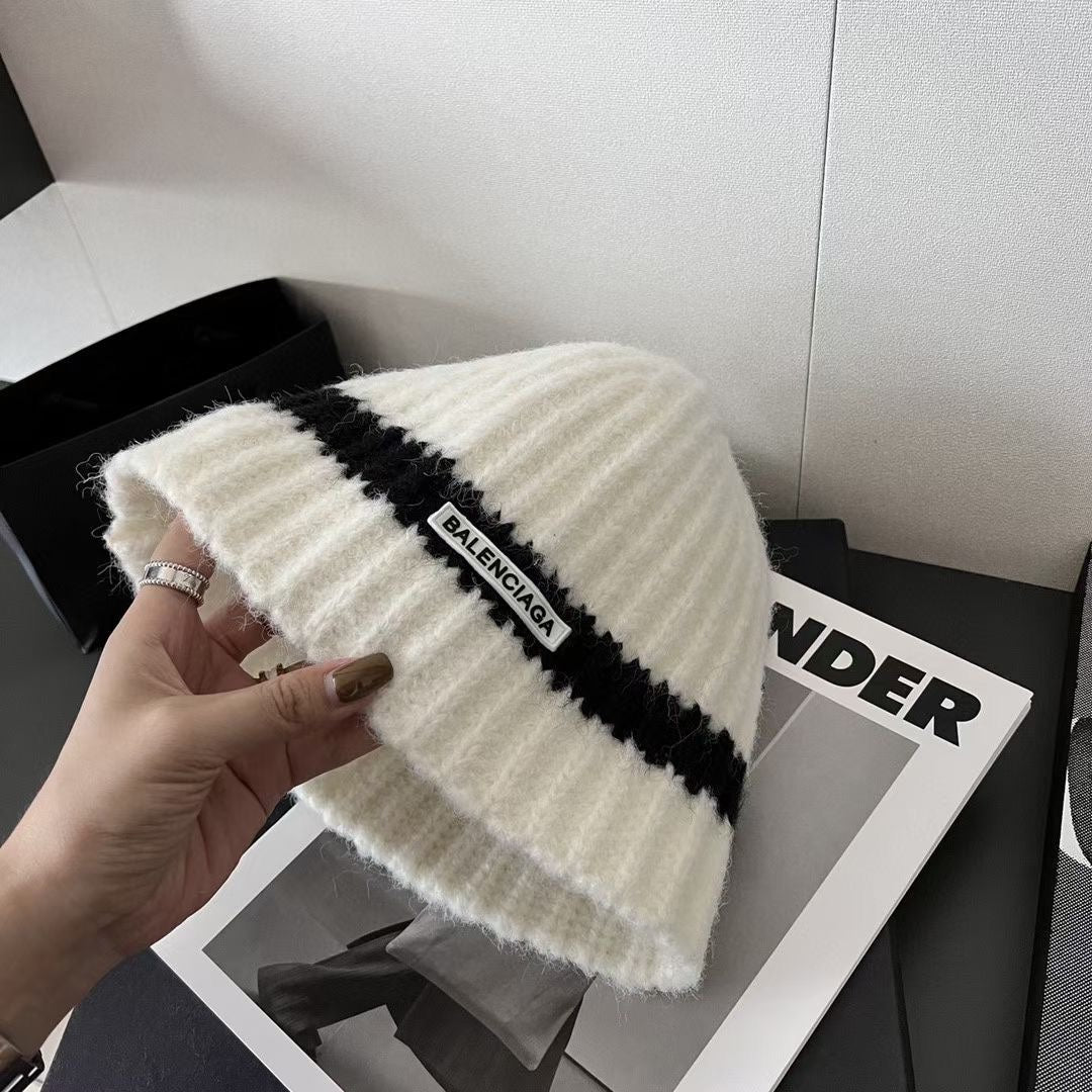 Balenciaga - Шерстяная вязаная рыбацкая шапка