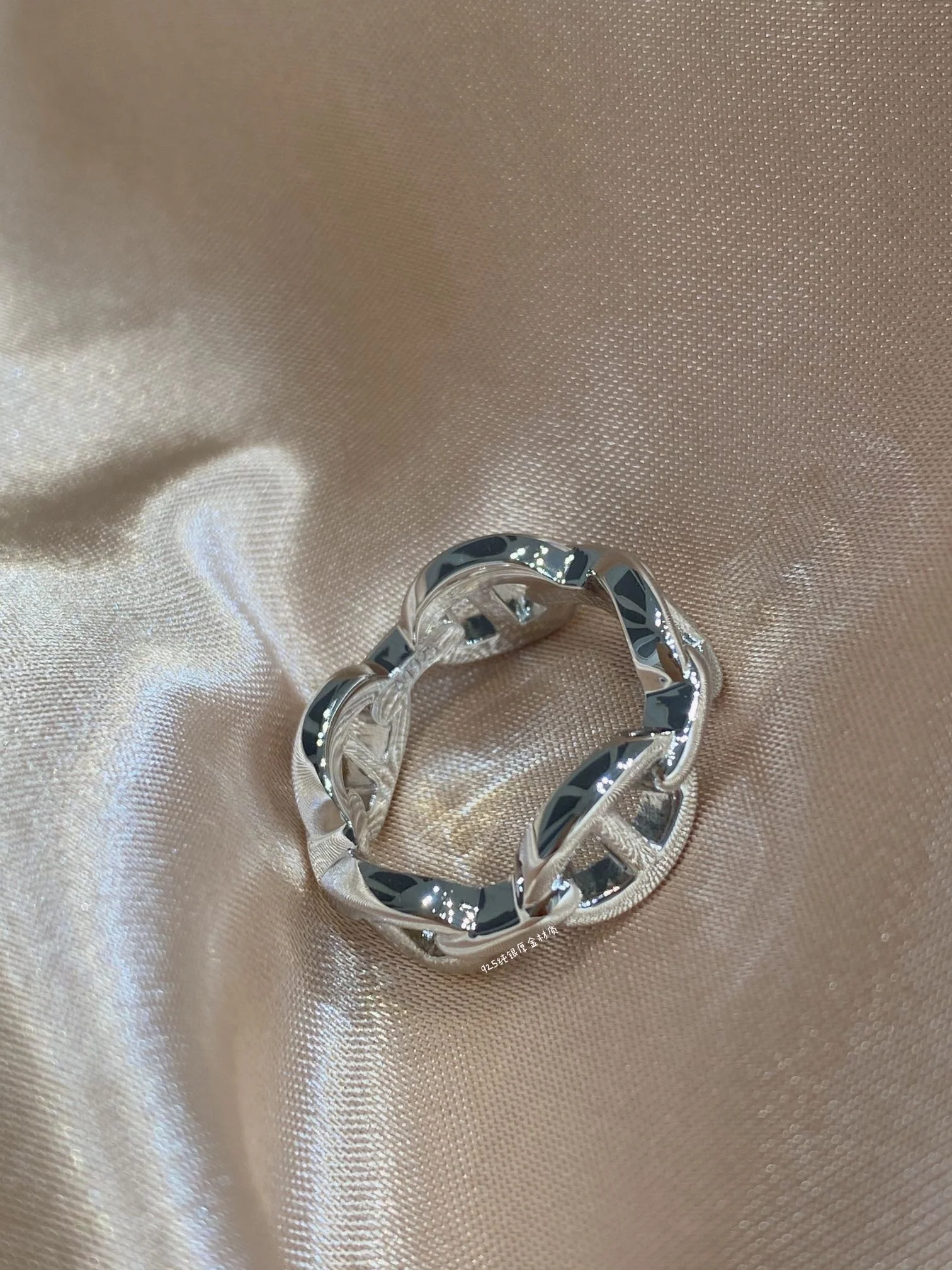 Гермес - Кольцо в нос в форме свиньи