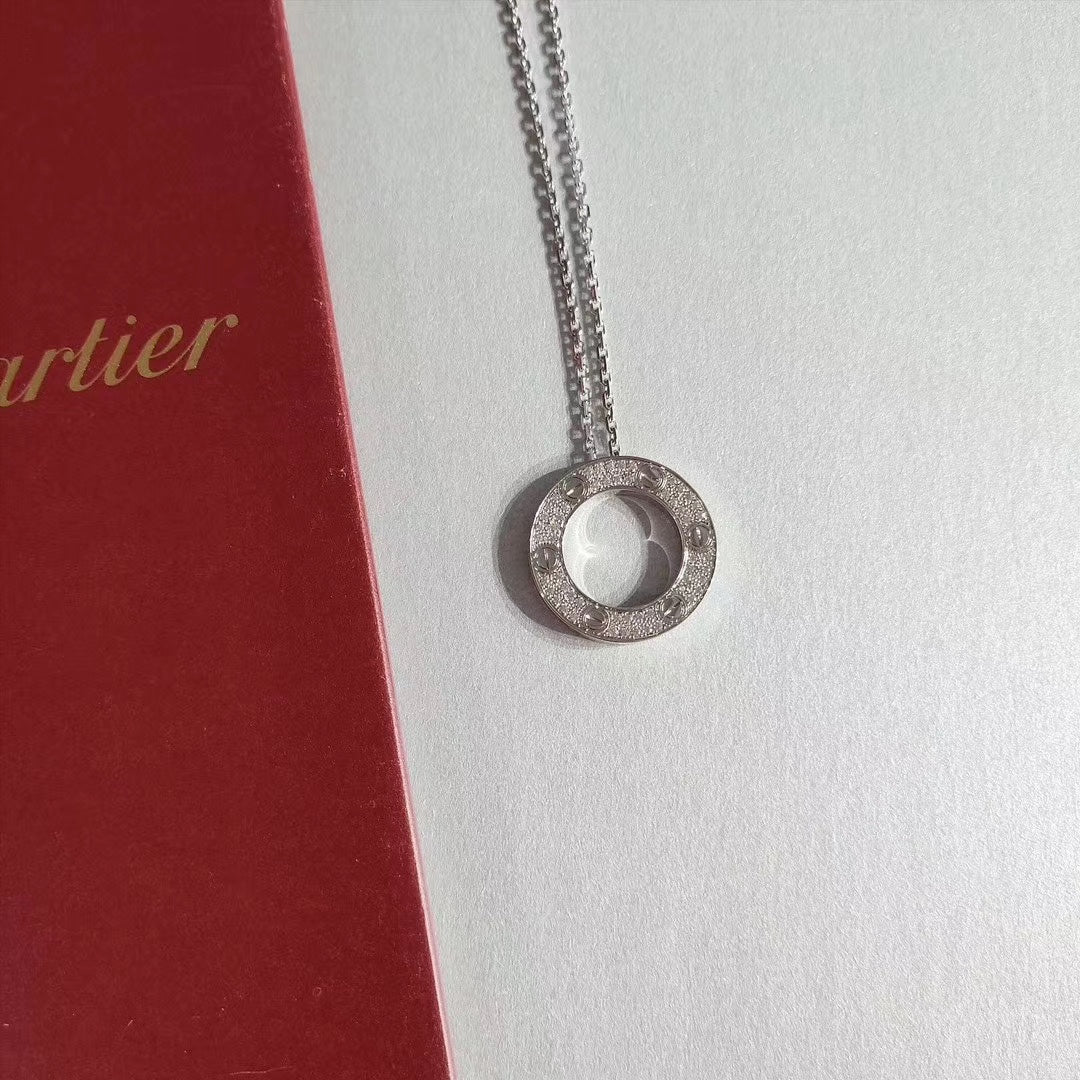 Колье Cartier-Love с большим круглым диском