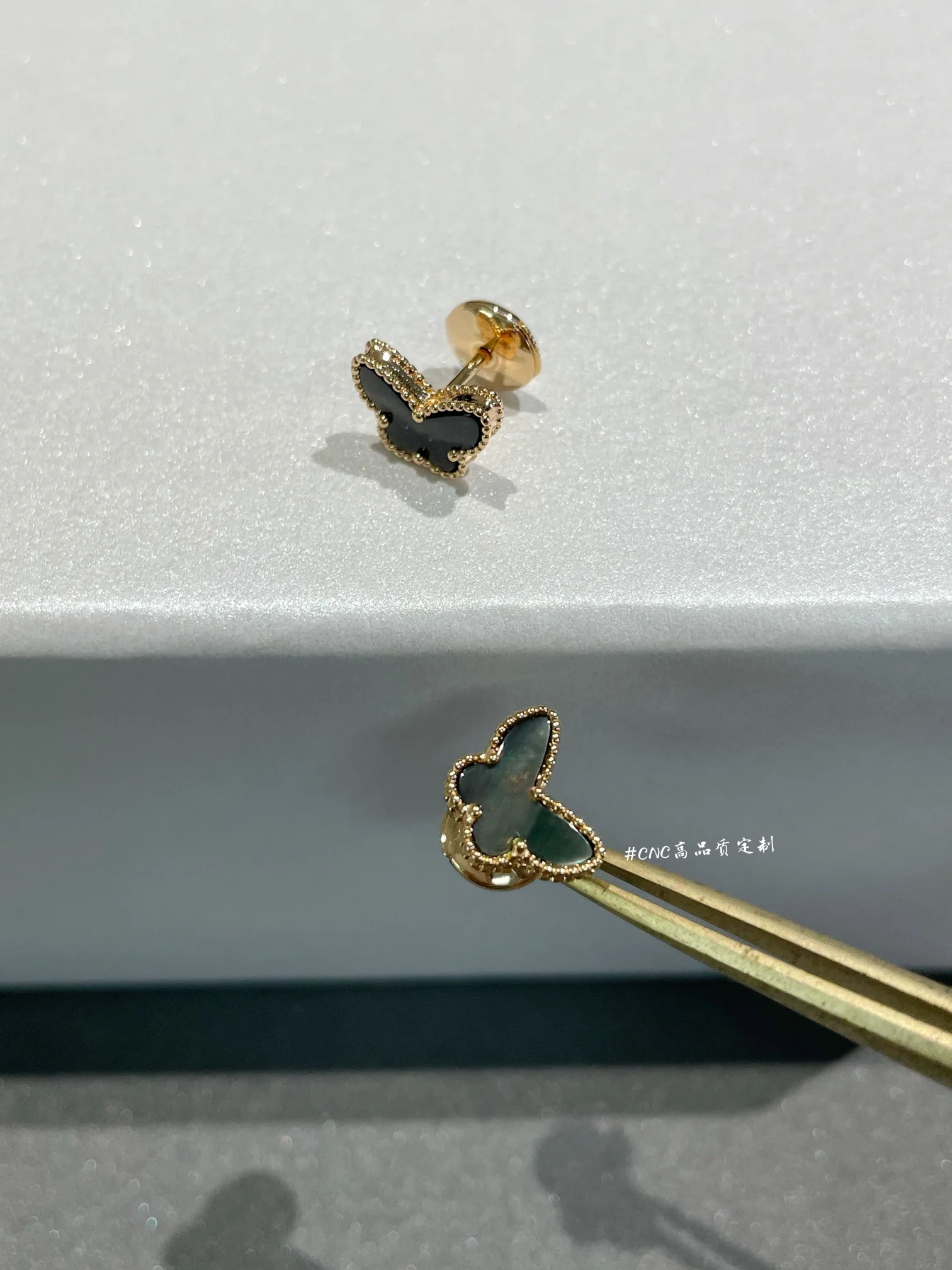 Серьги VCA 020