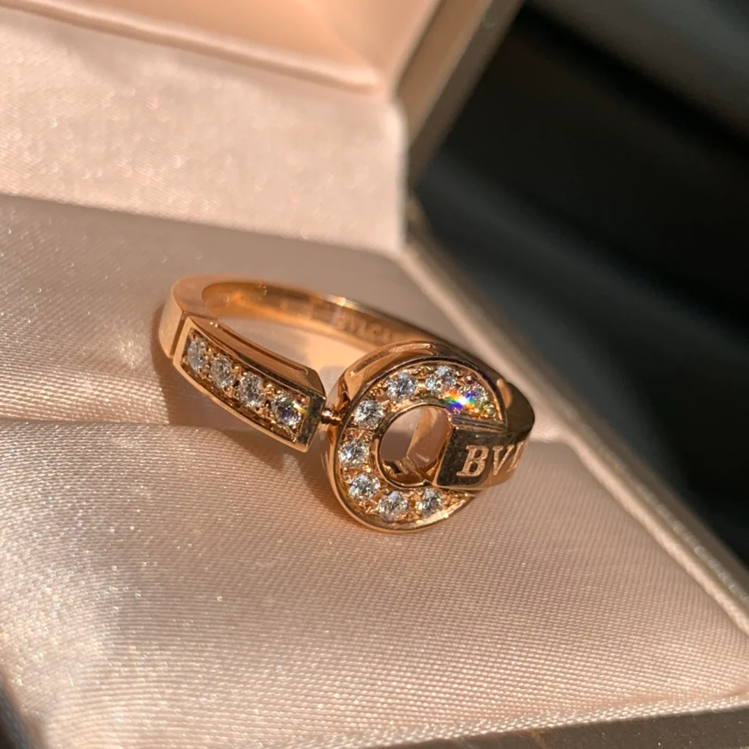 Кольцо Bvlgari 005