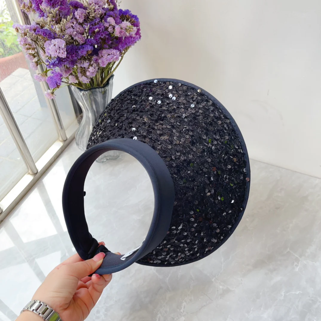 Новинка лета 2024 от Chanel - Солнцезащитная шляпа с пайетками - Черная