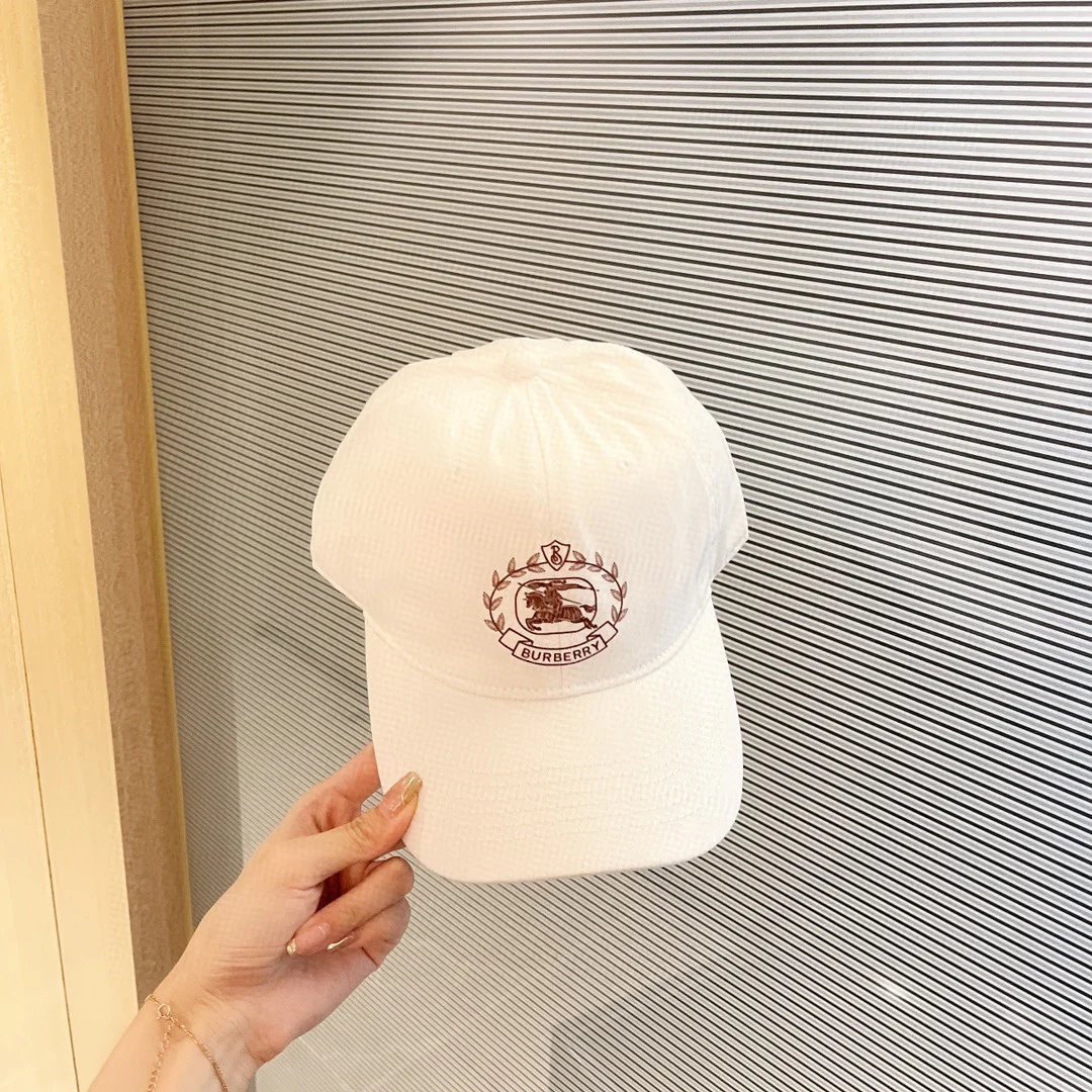 Burberry - Классическая бейсболка