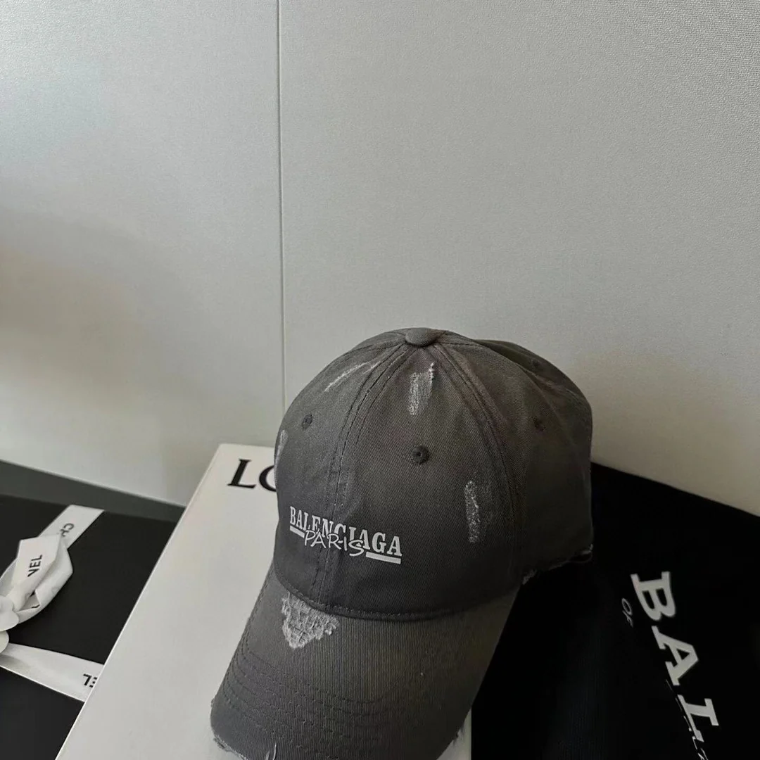 Balenciaga - Рваная бейсболка - Розовая