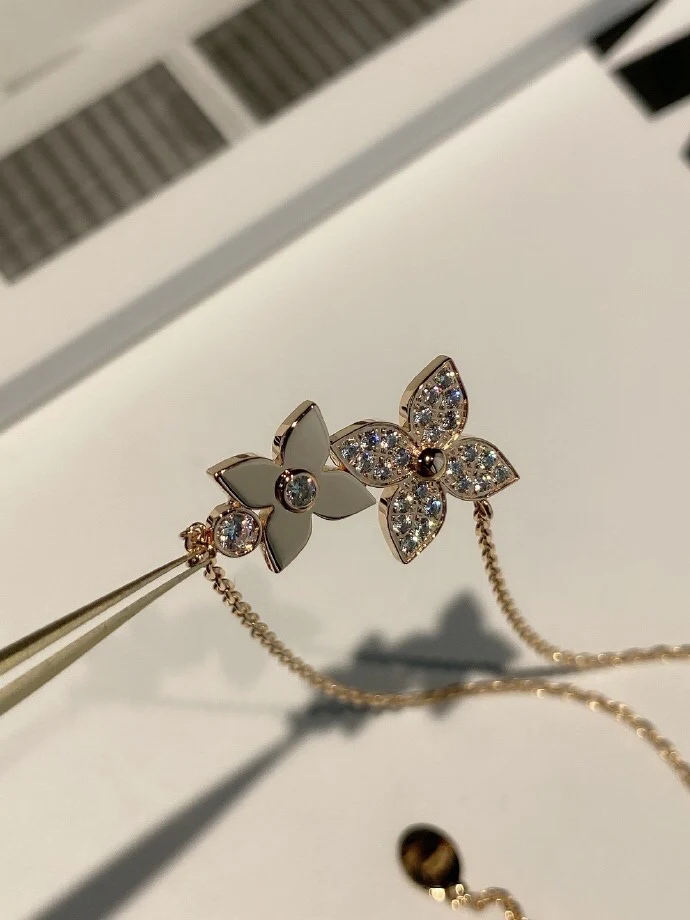 LV-Ожерелье-11