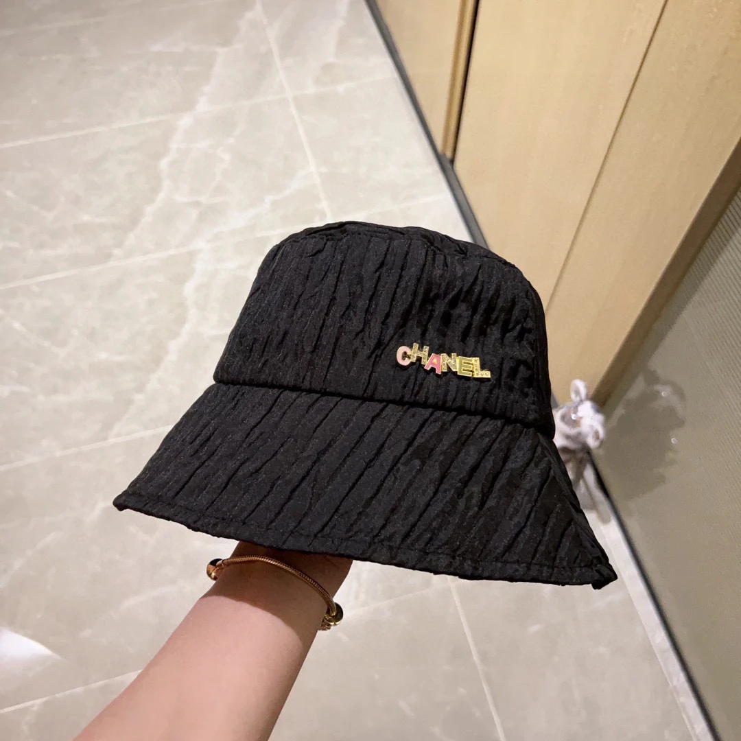 Новинка сезона весна/лето 2023 от Chanel - Мятая рыбацкая шляпа - Черная