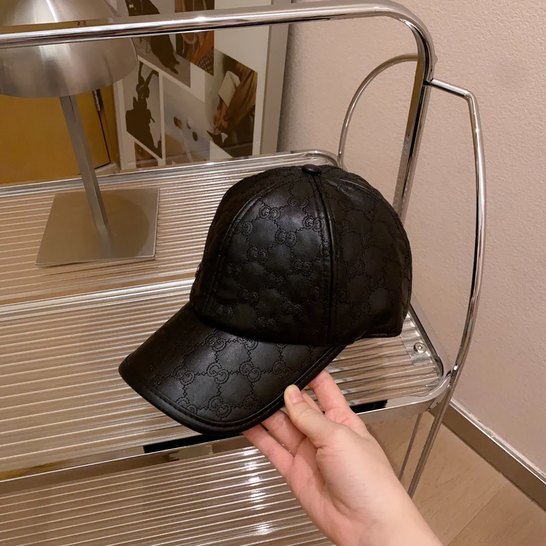Кожаная бейсболка Gucci - черная