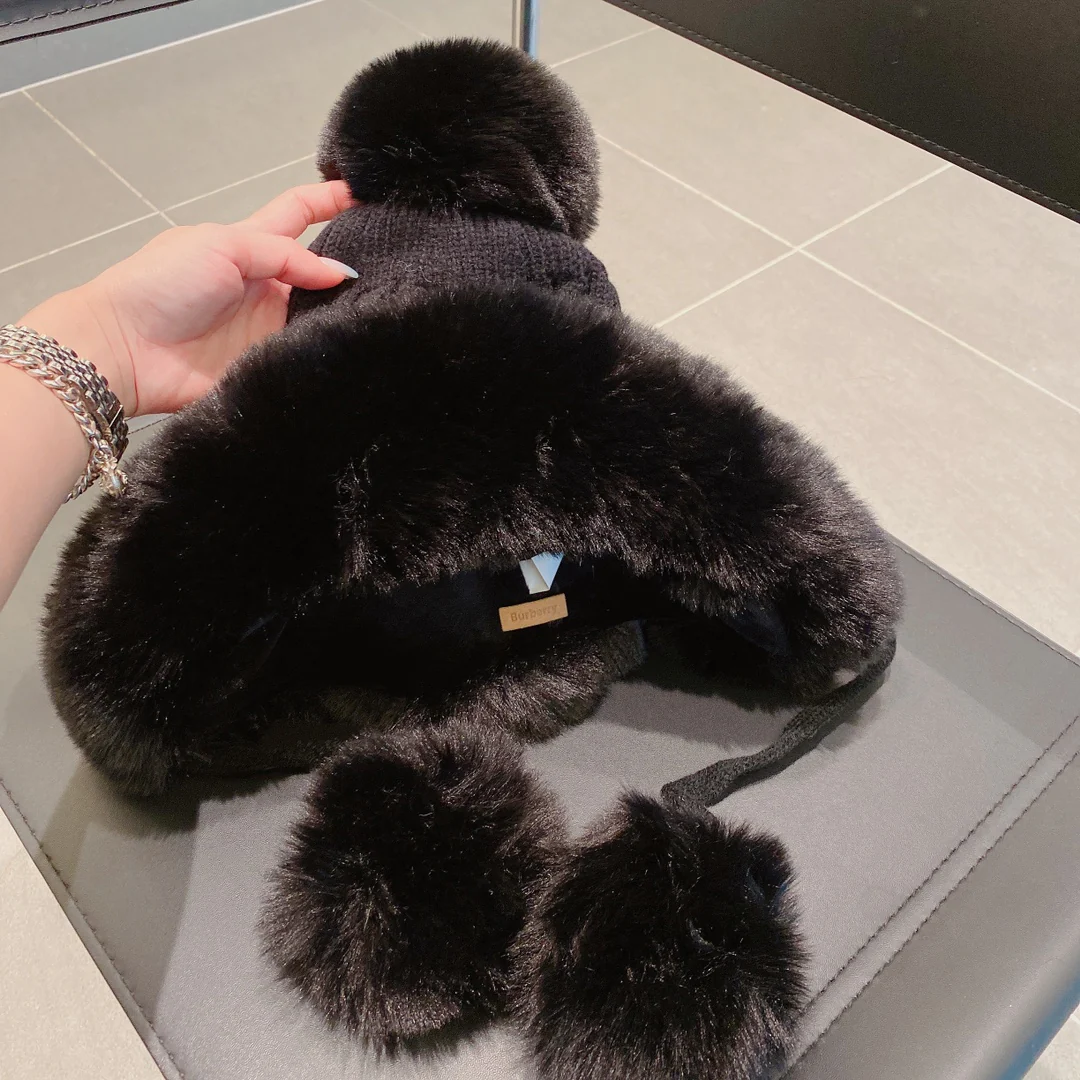 Шапка-бини Burberry с ушками - черная