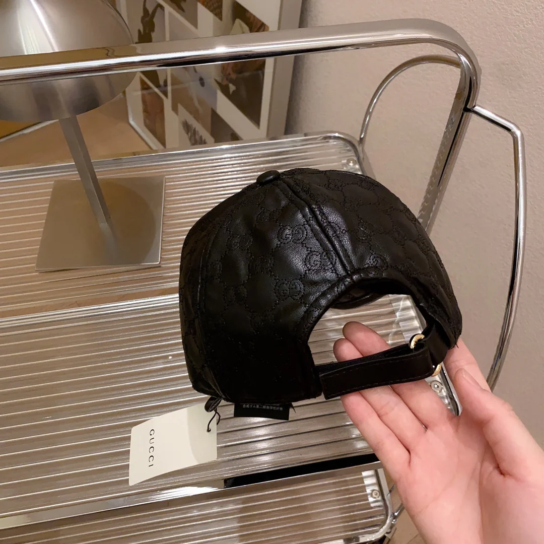 Кожаная бейсболка Gucci - черная