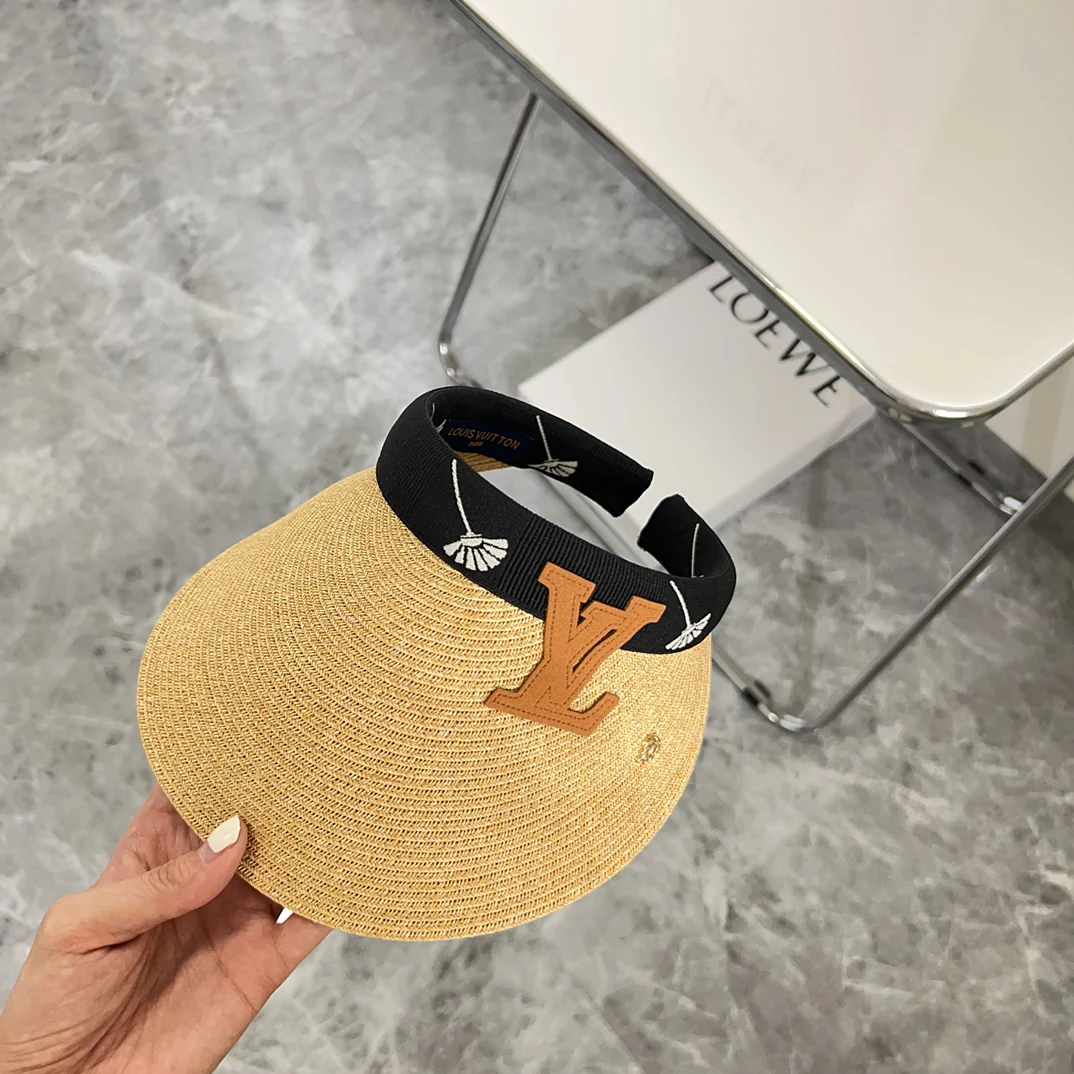 Новинка LV 2024 — Солнцезащитная шляпа из рафии — Черная