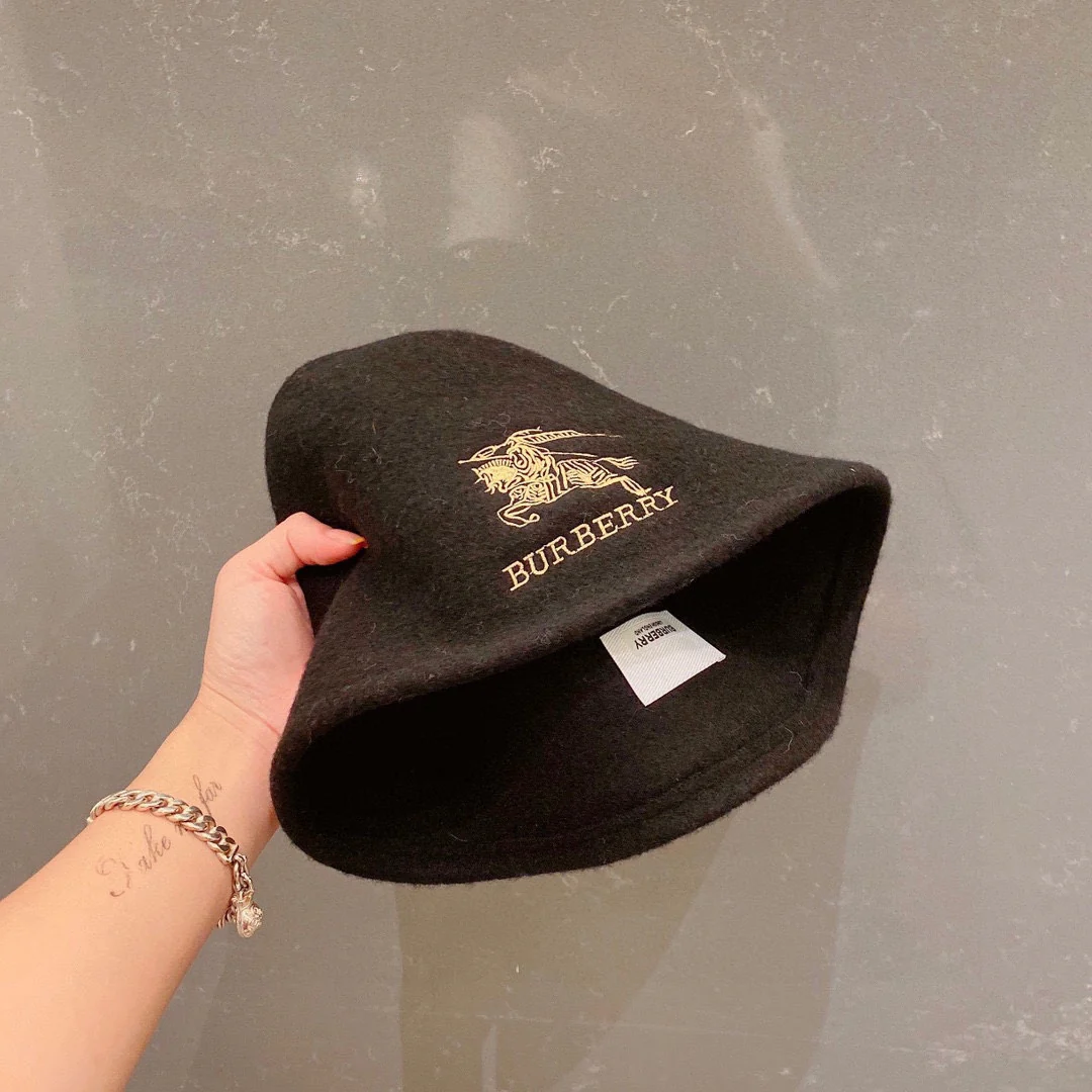 Шерстяная рыбацкая шляпа Burberry - черная