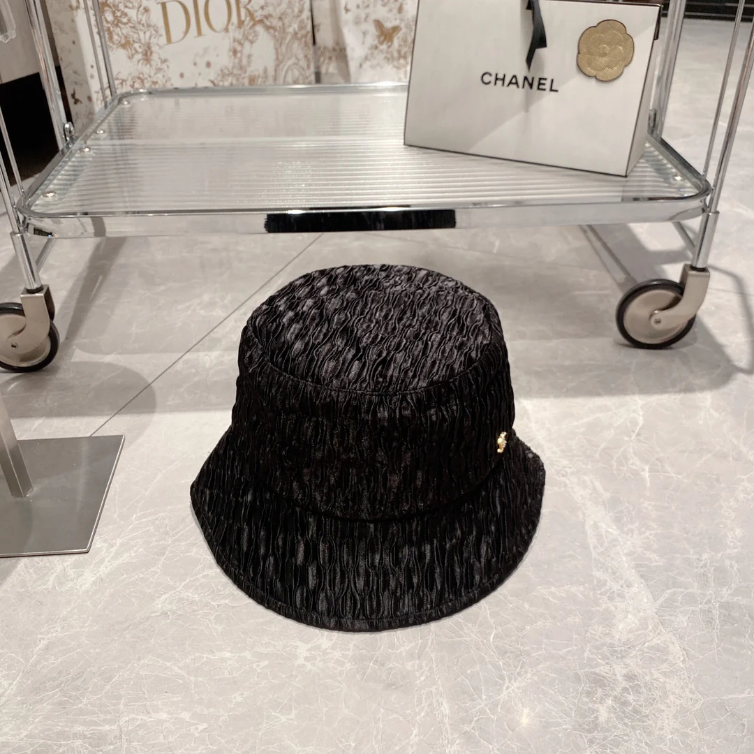 Новинка сезона весна/лето 2023 от Chanel - Рыбацкая шляпа - Черная