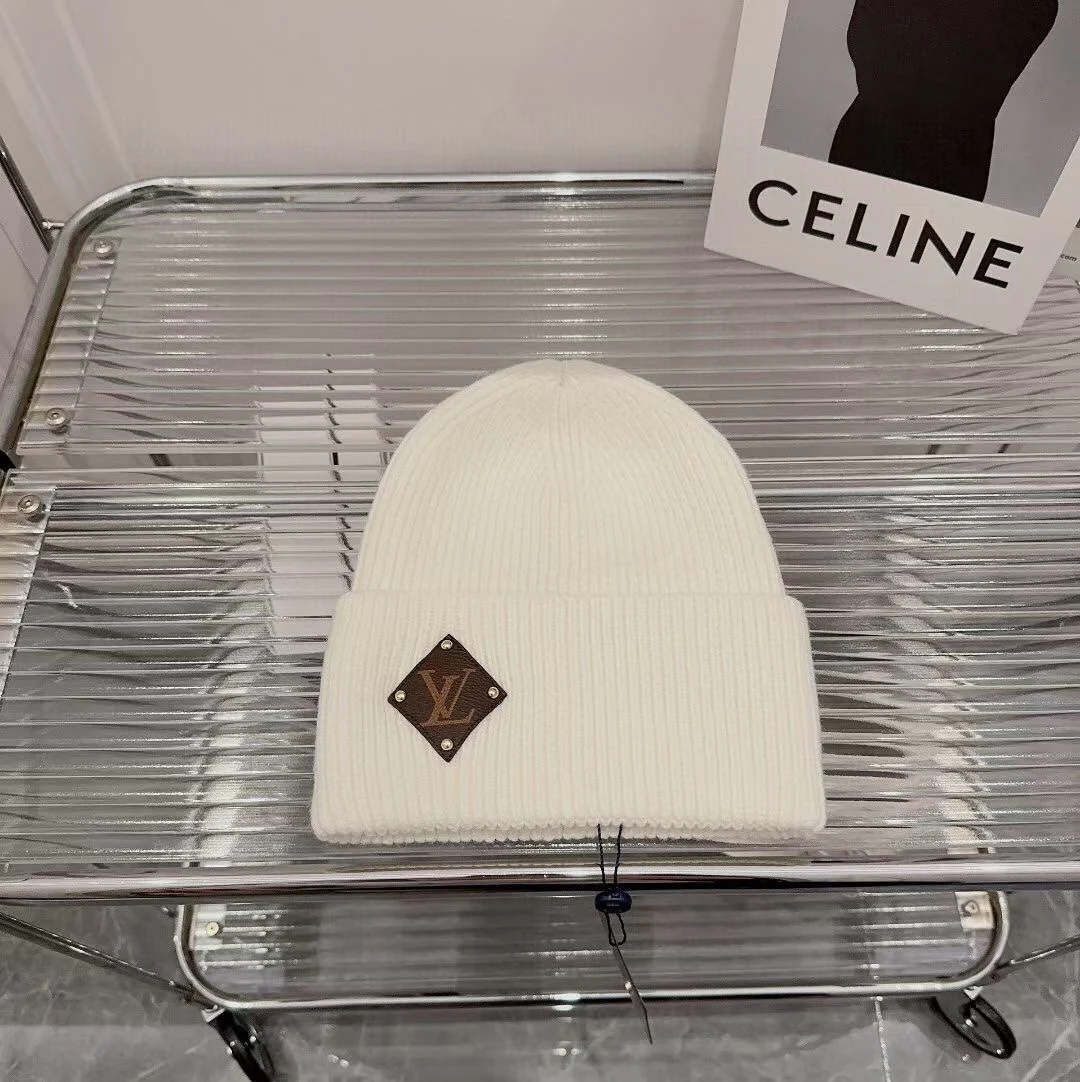 LV - Шерстяная вязаная шапка-бини - 2