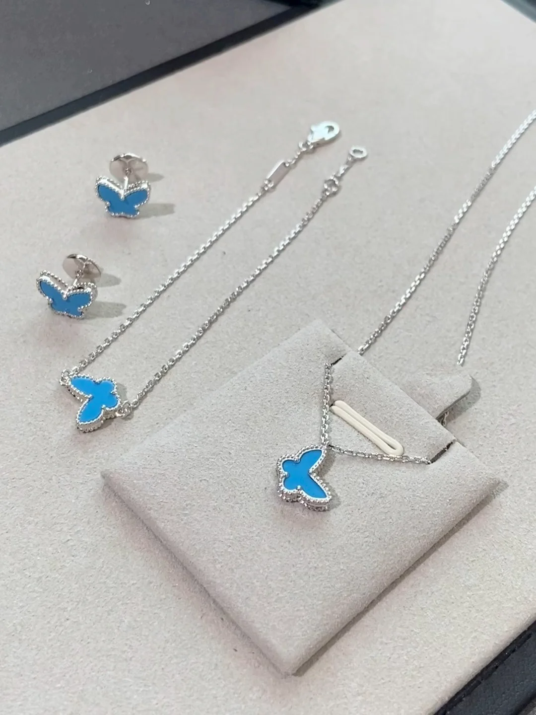 Ван Век - Колье 127