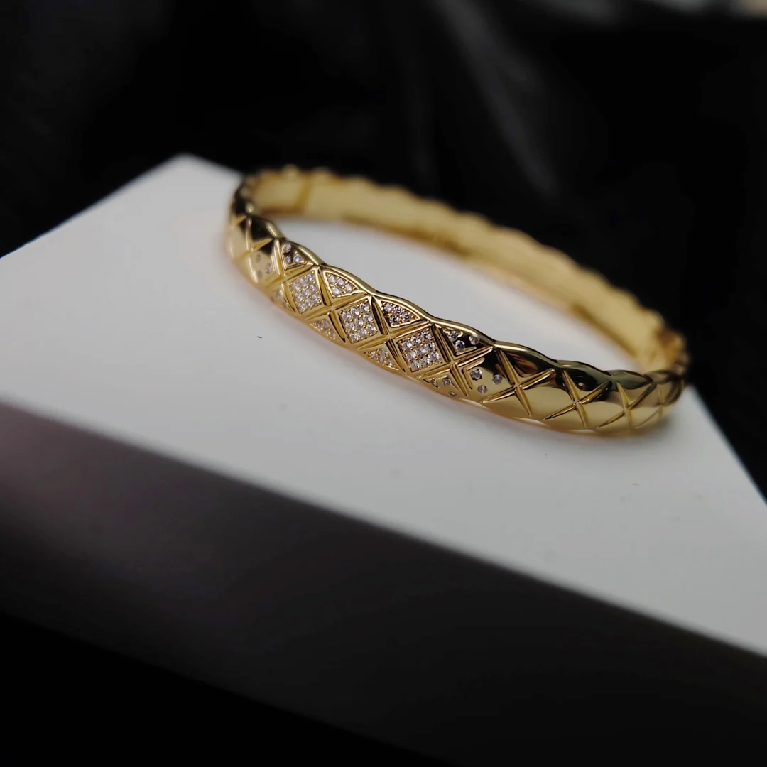 Браслет Chanel 109