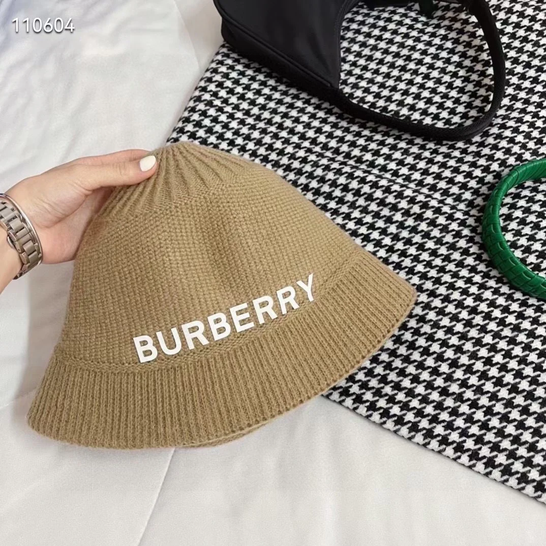 Разноцветная шерстяная рыбацкая шляпа Burberry