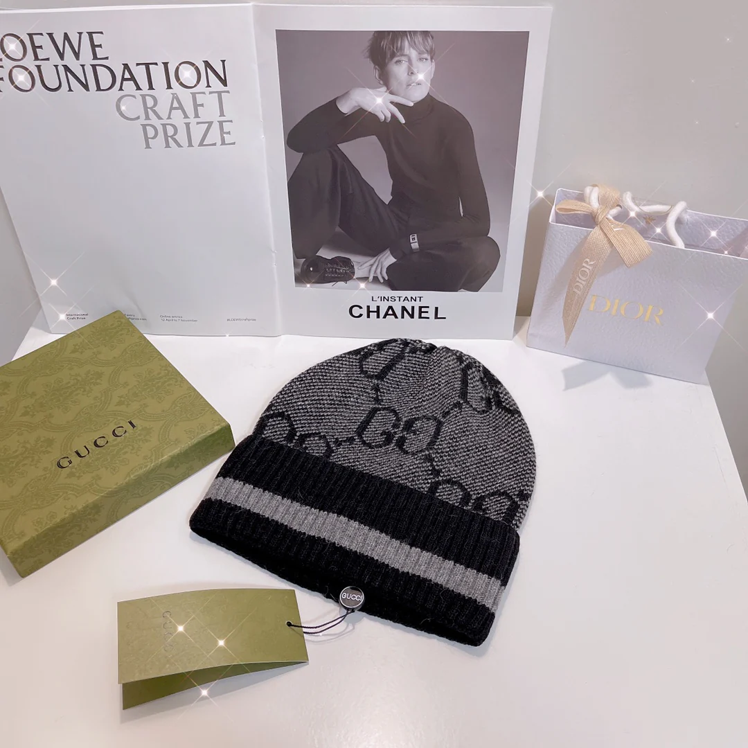 Gucci - Вязаная шапка на резинке - Черно-серая