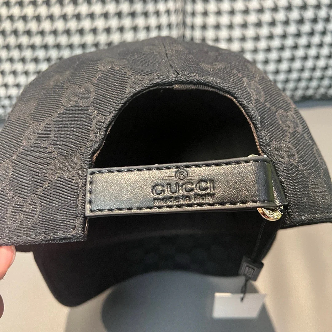 Регулируемая бейсболка Gucci - черная