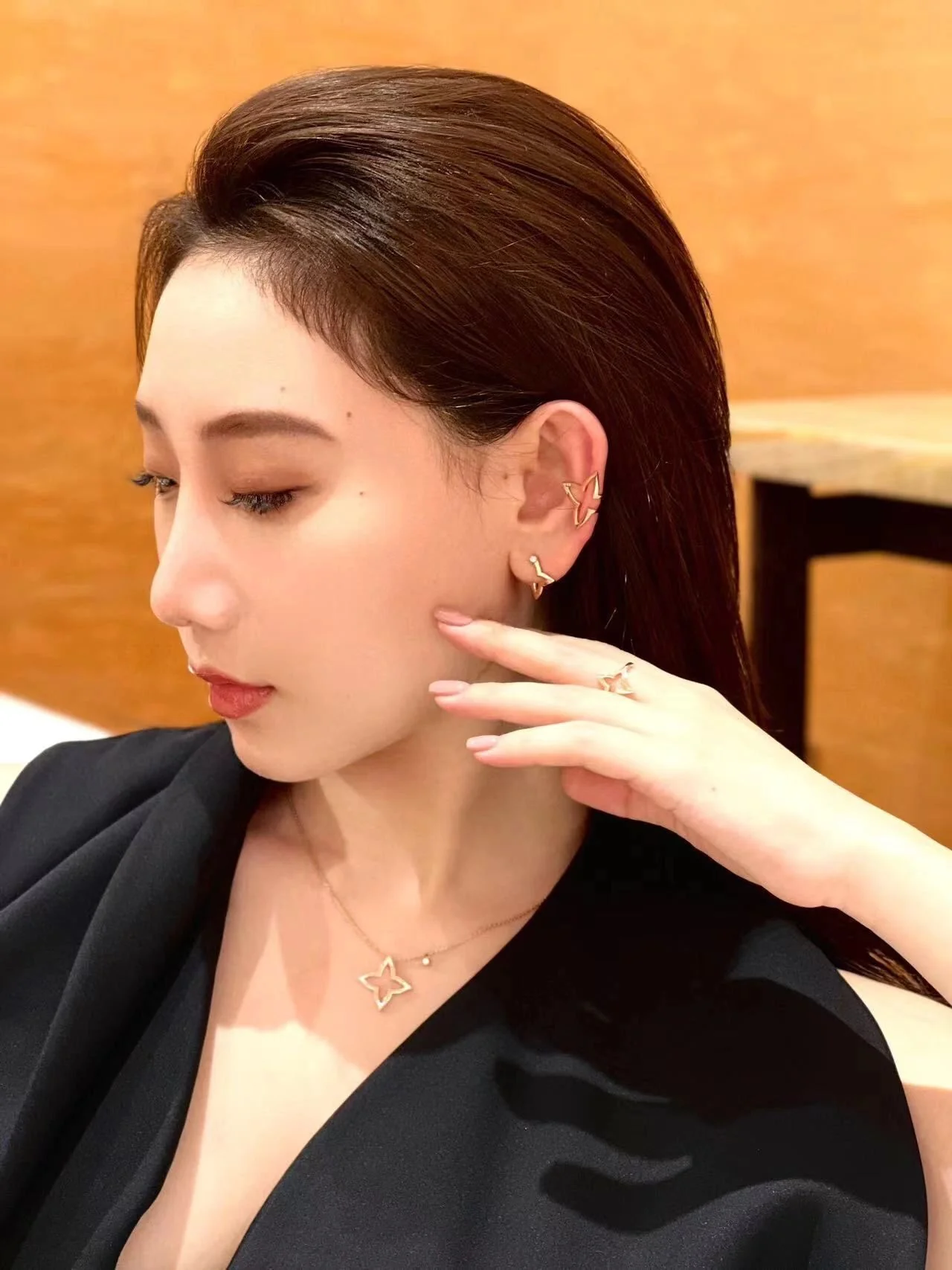 LV-Ожерелье 069