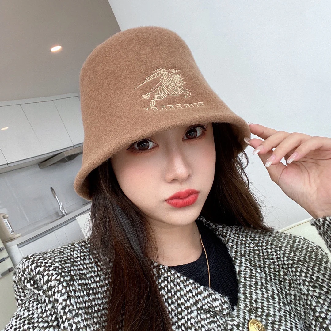 Шерстяная рыбацкая шляпа Burberry - коричневая