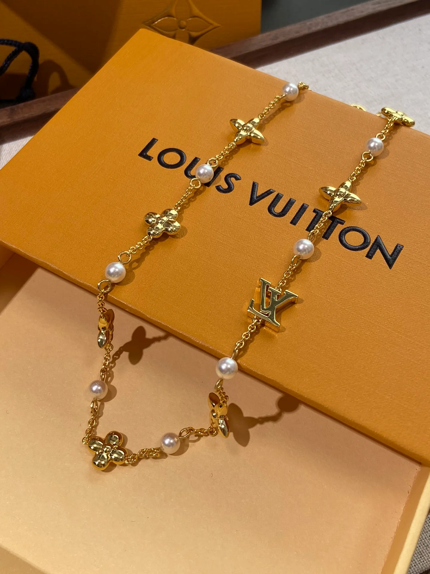 LV-Ожерелье 072