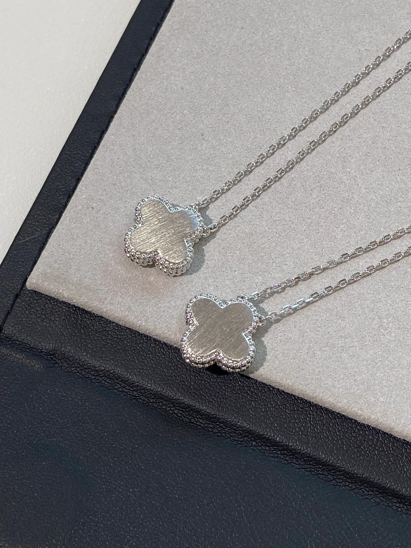 Van Vek - Колье 091