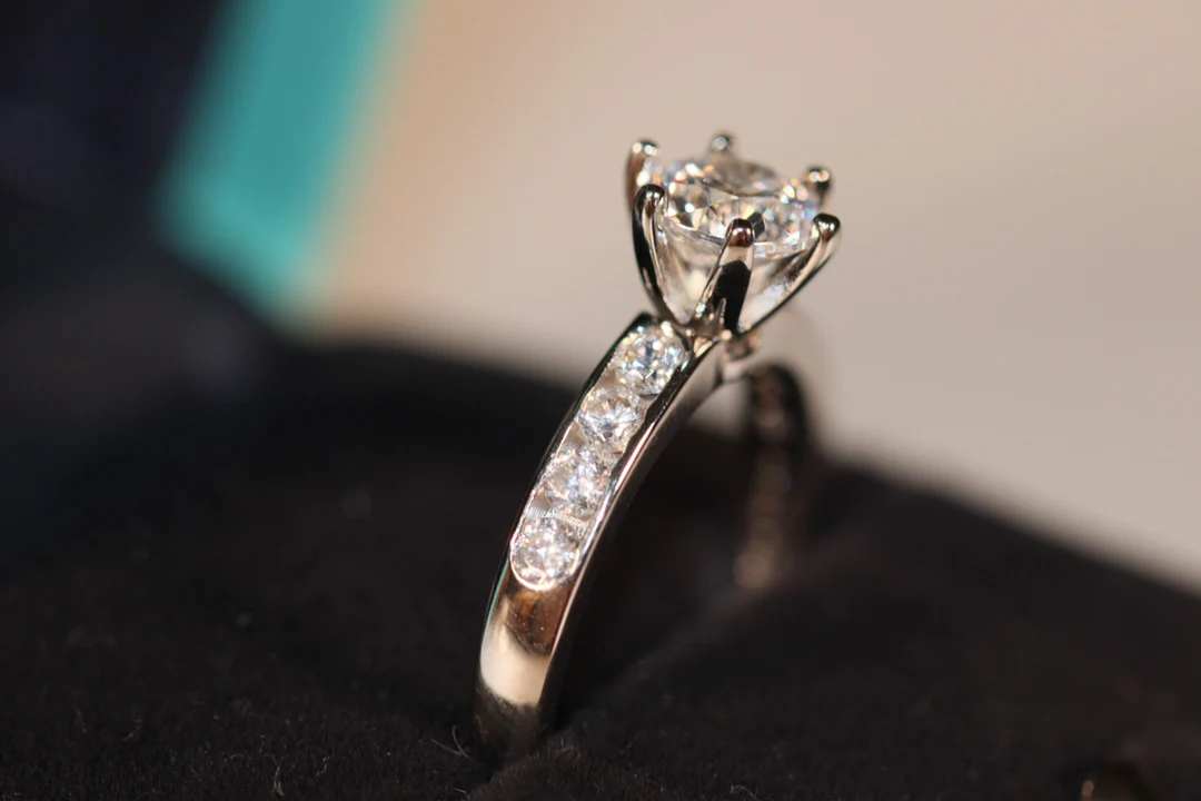 Кольцо Тиффани 023