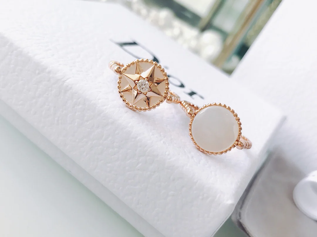 Кольцо Диор