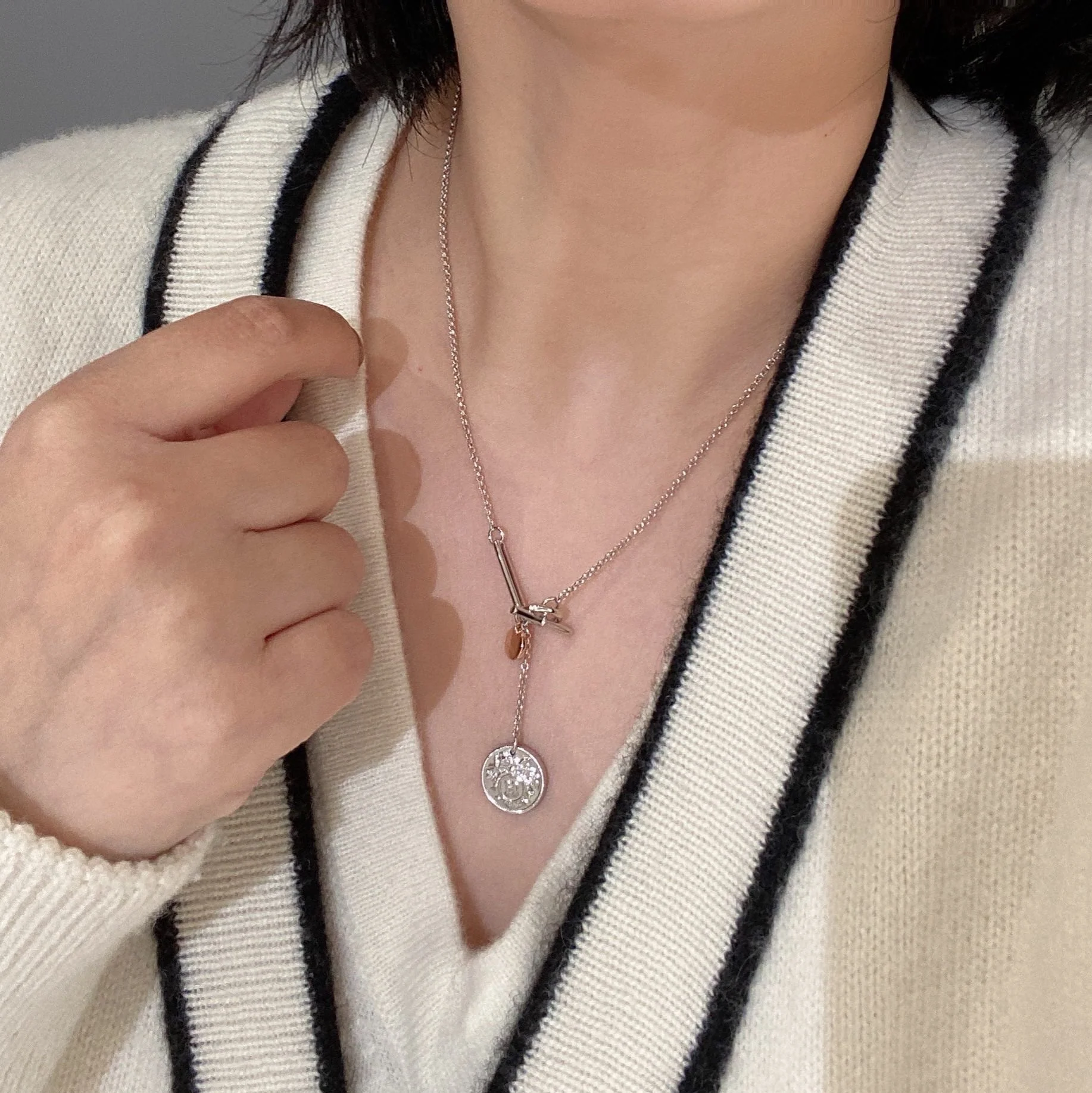 Браслеты и ожерелья Hermes