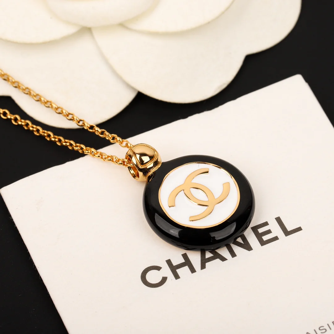 Chanel - Колье 497