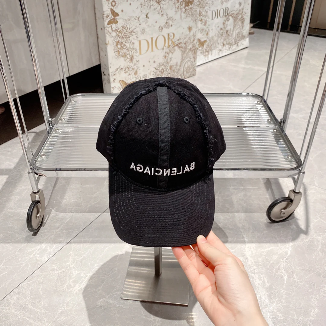 Balenciaga - Бейсболка с бахромой - Черная