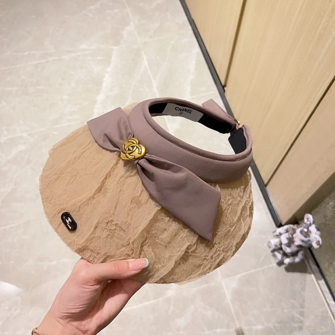 Новинка сезона весна/лето 2023 от Chanel - Худи с бантом - Солнцезащитная шляпа