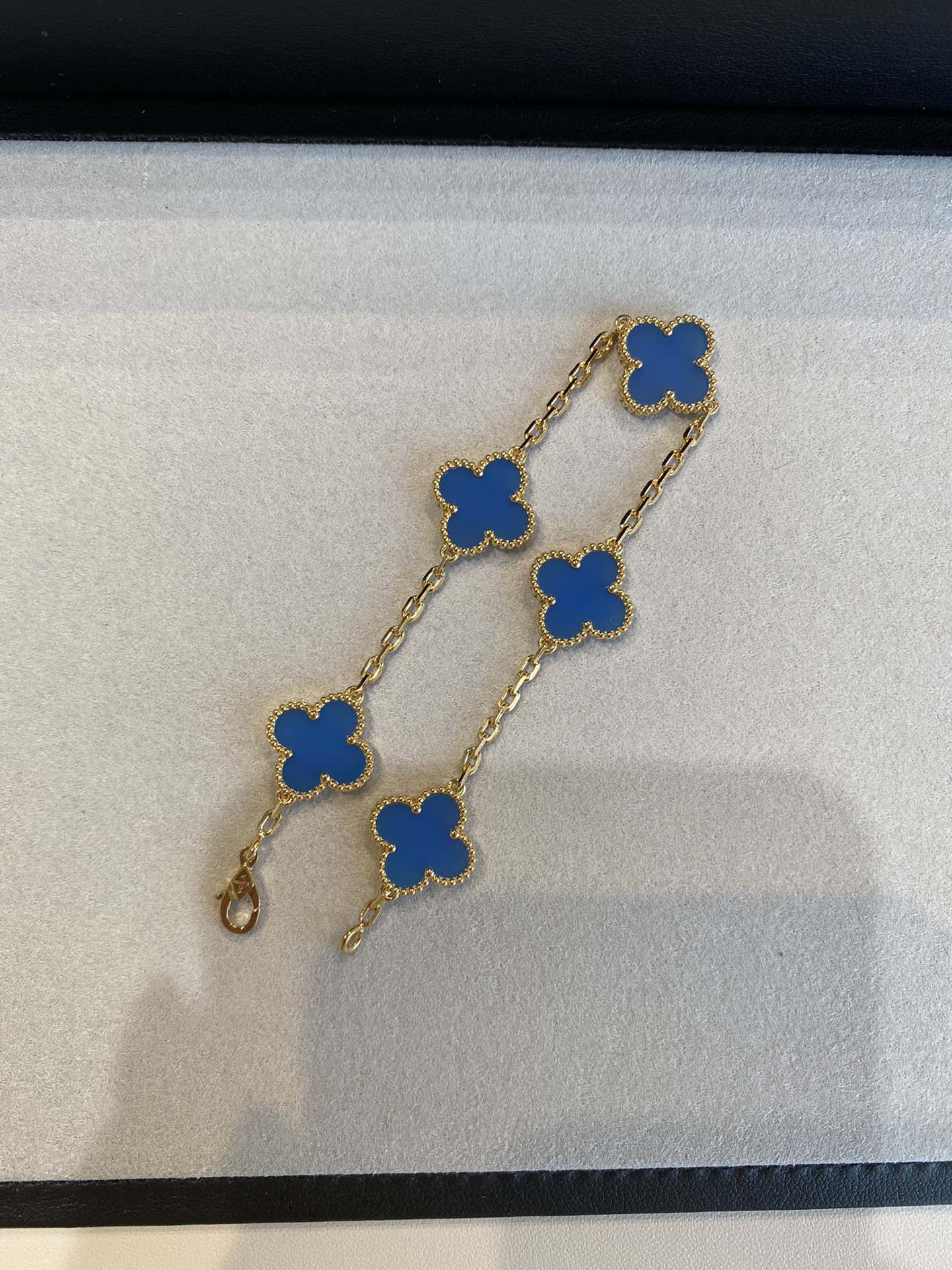 Van Vek - Браслет 083