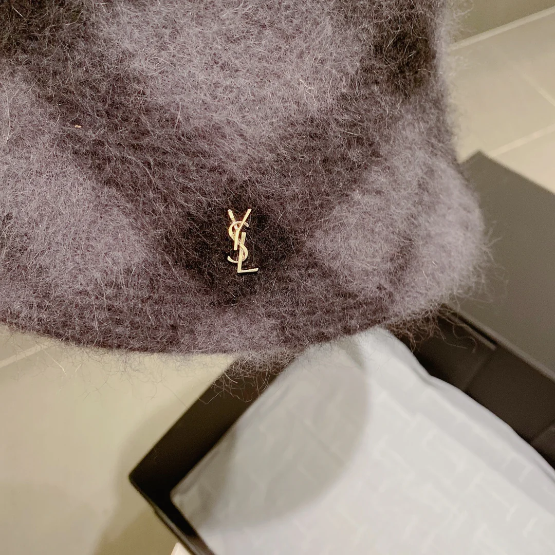 Шляпа рыбака из клетчатой ??шерсти Saint Y.L.